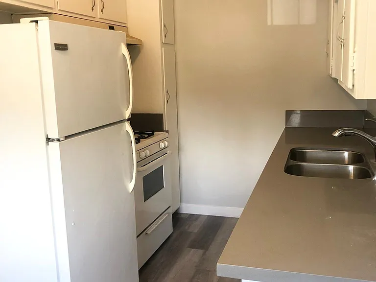 792 W Sepulveda St #3 — Photo 4