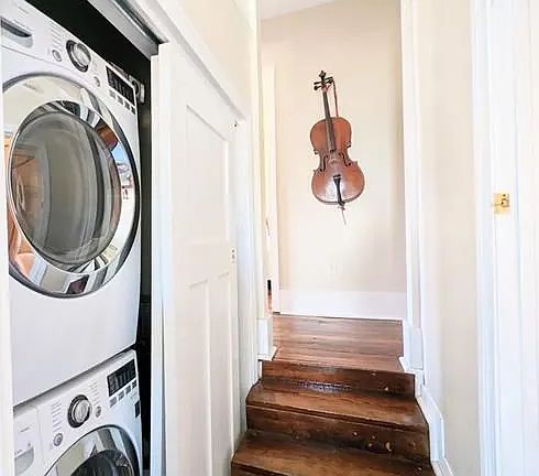 2nd image of 1323 Esplanade Ave #4