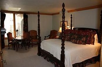 3rd image of 26 Avondale Ln #411
