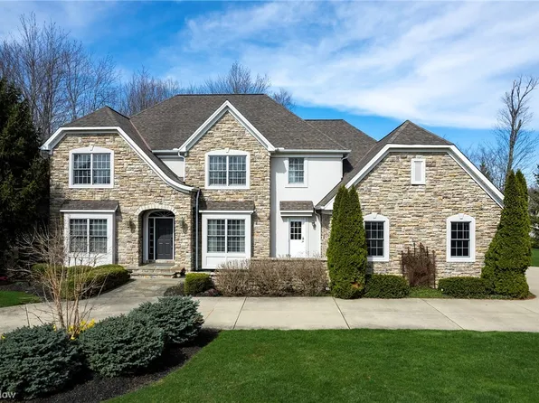37091 Tidewater Dr, Solon, OH 44139