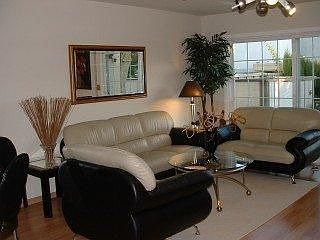 1st image of 4944 Calle De Escuela