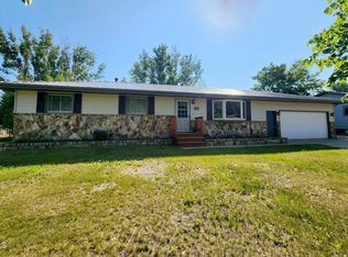 1117 Sidney Rd, Washburn, ND 58577