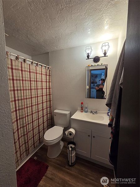 5th image of 198 Cherry Lane