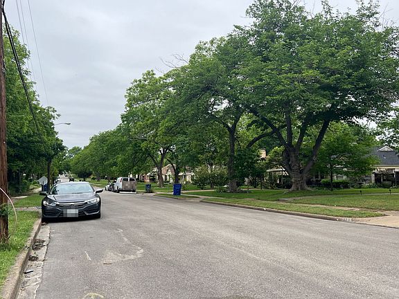 3rd image of 1446 Alaska Ave