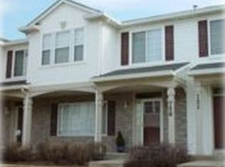 750 County Line Rd, Aurora, IL 60502