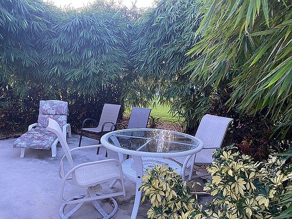 Serene & privacy patio