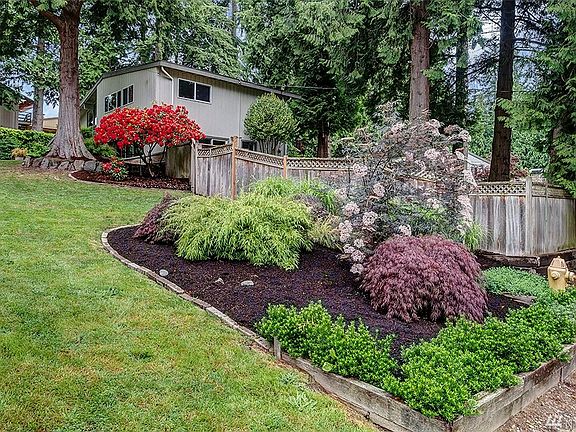 3rd image of 15418 SE 20th St