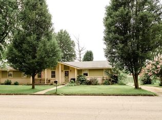 101 Leslie Dr, Berea, KY 40403