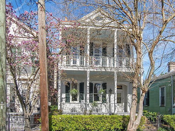 2nd image of 4421 Laurel St
