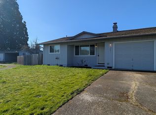 5241 F St, Springfield, OR 97478