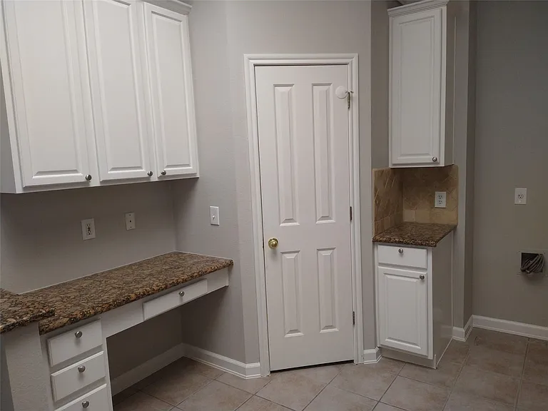 8706 Priest River Dr — Photo 16