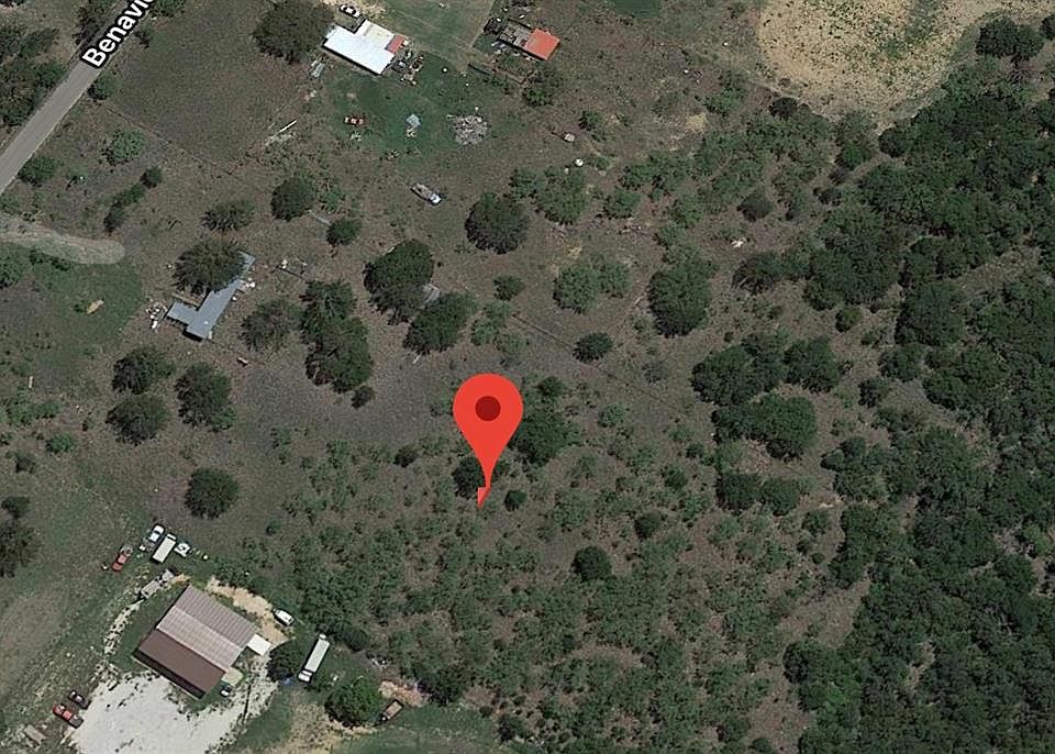 1st image of 110 Benavides Ln