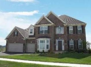 172 Trumpet Vin Cir, Elgin, IL 60124