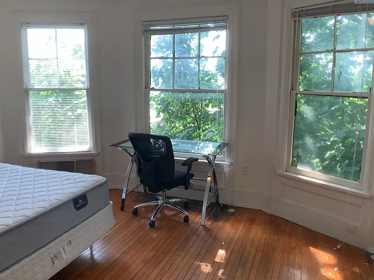 102 Highland Pl #4 — Photo 7