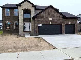 24678 Brookshire Dr, Macomb, MI