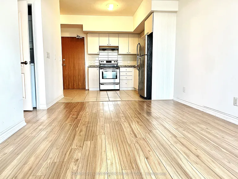 8323 Kennedy Rd W #821 — Photo 4