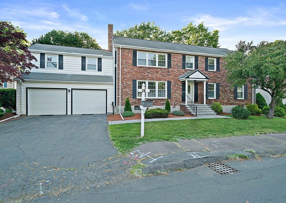 1st image of 20 Cherry Ln