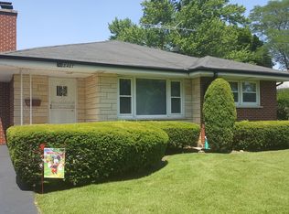 748 E Palatine Rd, Palatine, IL 60074