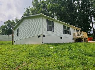 329 Pine Hills Rd, Woodruff, SC 29388