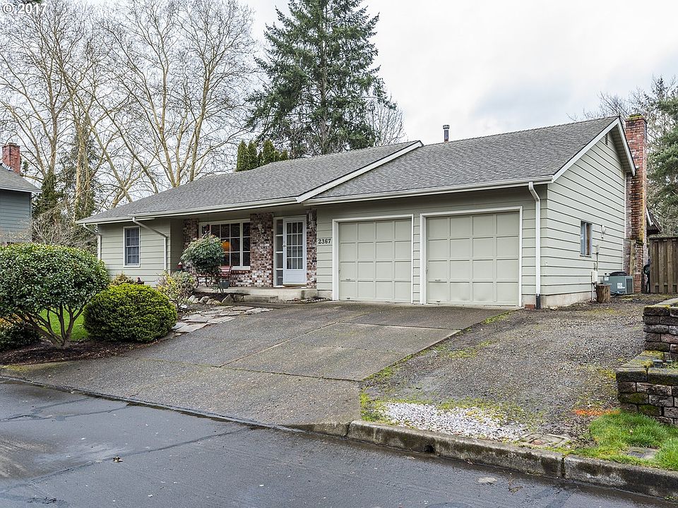 1st image of 2367 SE Columbine Ct