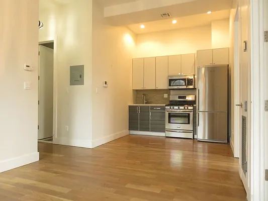 Rented by Rennit Inc. | media 7