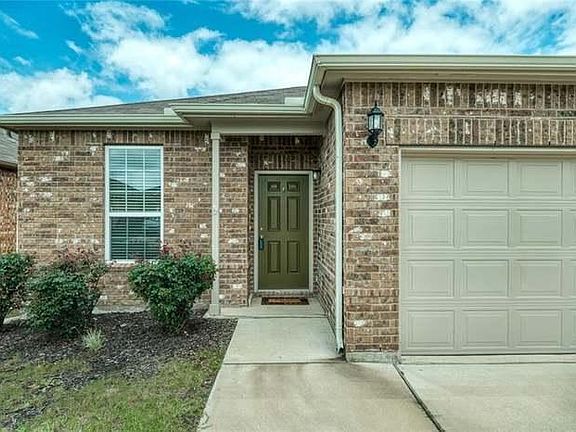 2nd image of 122 Martha Dr