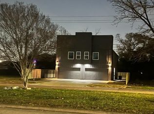 727 S Victory Dr #B, Houston, TX 77088