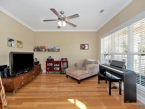 4th image of 316 Stoneham Way