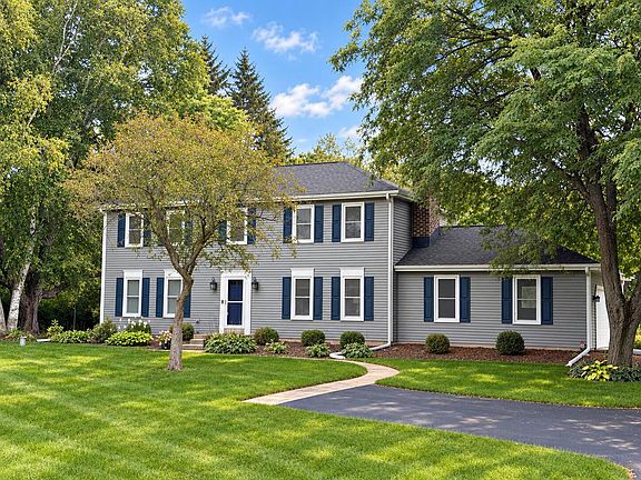 3rd image of 1626 Devonshire DRIVE