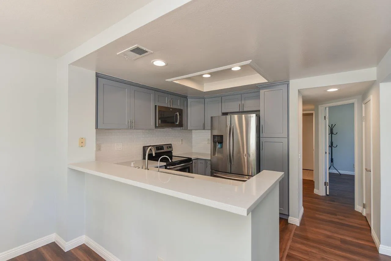 3 bed, 1413 sqft, $4,950 — Photo 4