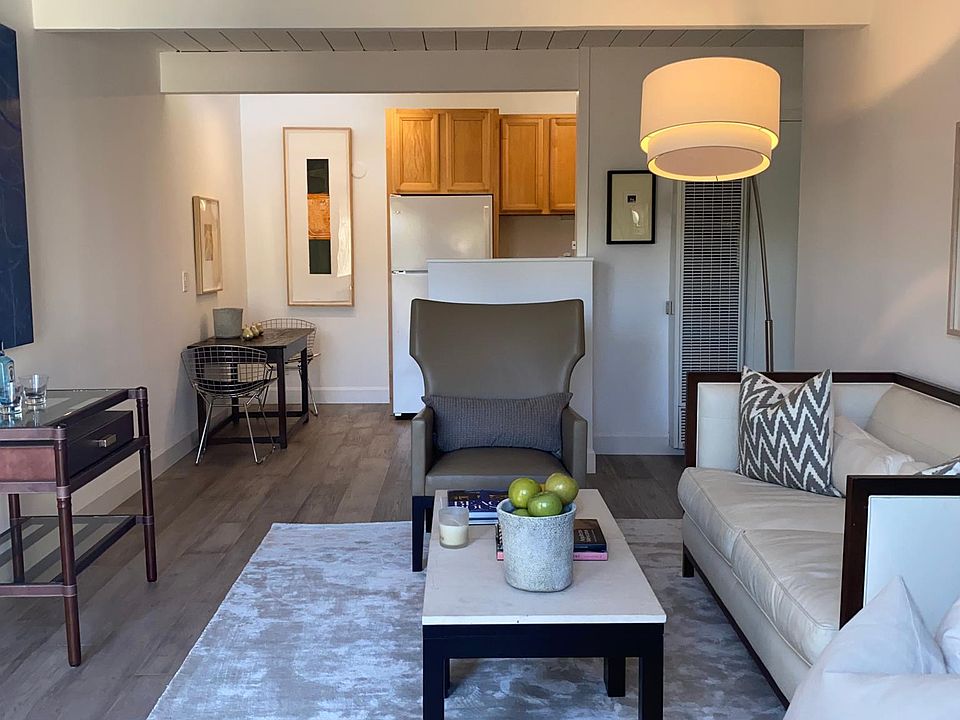 1st image of 717 Sutter Ave #717
