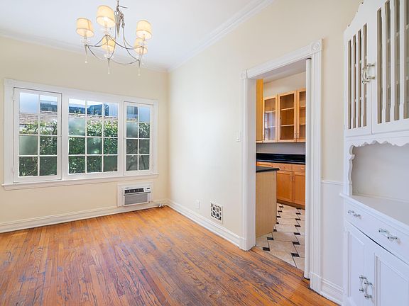 5th image of 1304 N Alta Vista Blvd