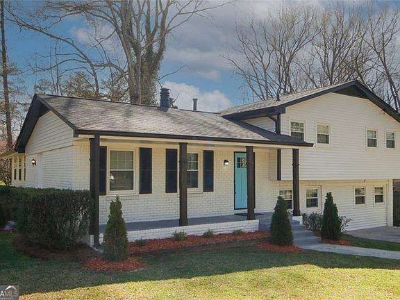 3rd image of 1616 W Kellogg Cir