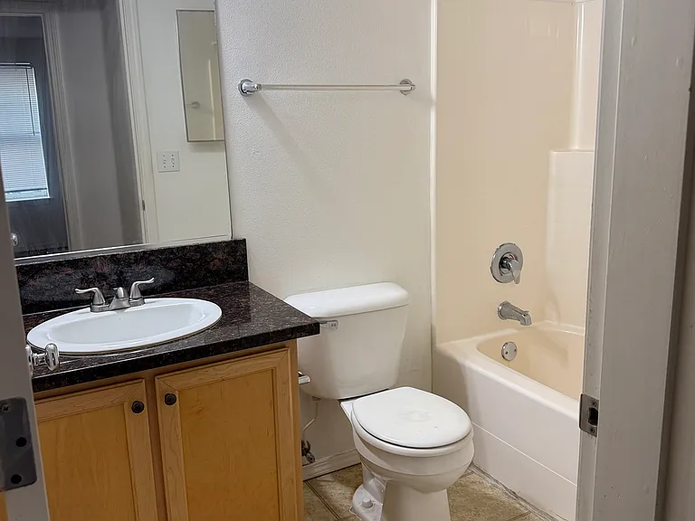 8697 NE Tennyson Ln — Photo 8