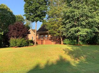 135 Black Duck Ln, Wellford, SC 29385