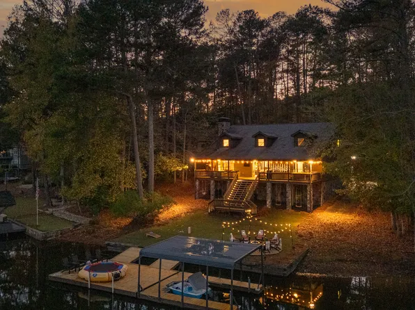 129 Broadwater Ct, Waleska, GA 30183