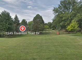 1545 Tiverton Trl, Rochester Hills, MI 48306