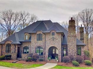 8368 Pompano Rd, Harrisburg, NC 28075