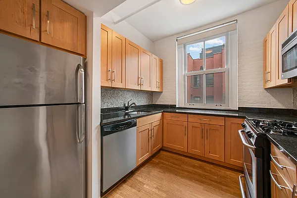 Rented by The Royse Group | media 3