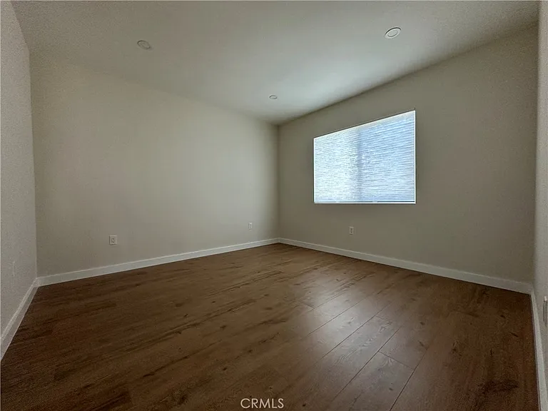 1436 N Hollywood Way #A — Photo 7