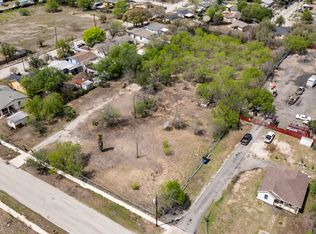 667 W Petaluma Blvd, San Antonio, TX 78221