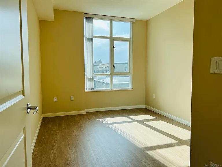 850 Beech St #704 — Photo 17