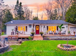 22 Balsam St, Tiny, ON L0L1P1