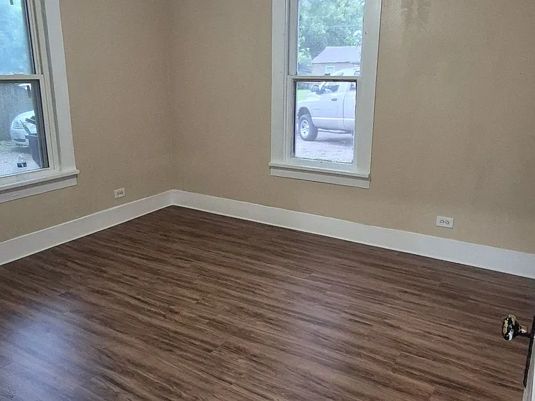 616 Highland Ave — Photo 12