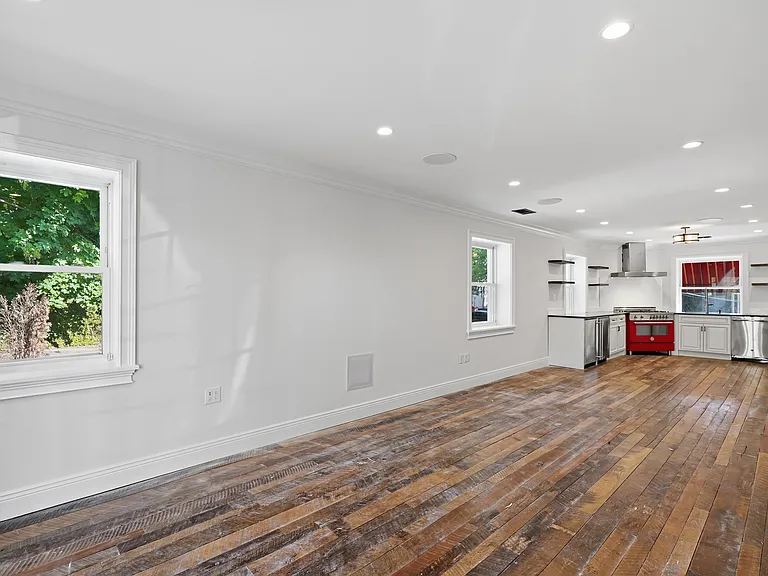 185 Summerfield St #1 — Photo 4
