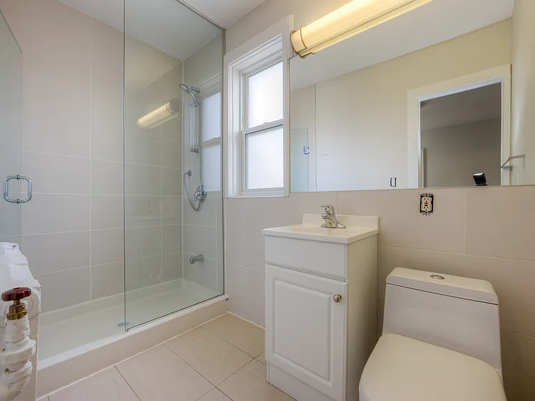 778 Broadview Ave — Photo 15