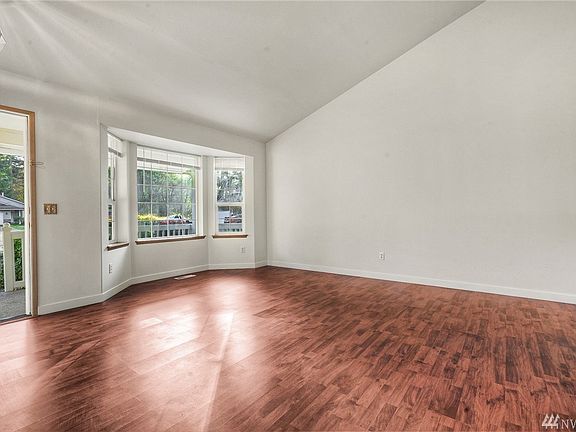 3rd image of 9017 138th St E