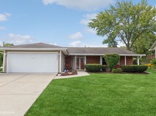 1620 Glen Lake Rd, Hoffman Estates, IL 60169