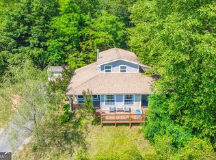 1216 Bugscuffle Rd, Hiawassee, GA 30546