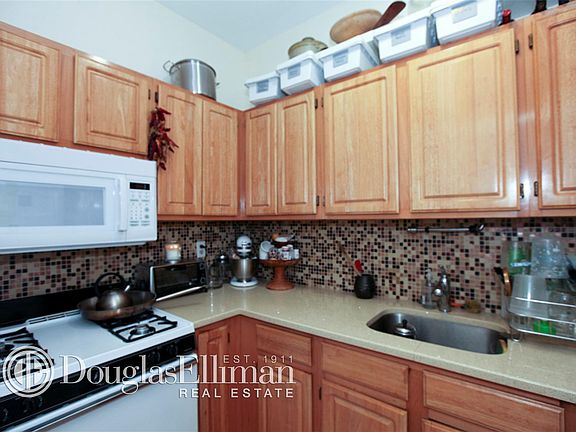 5th image of 23 E 126th St APT 2